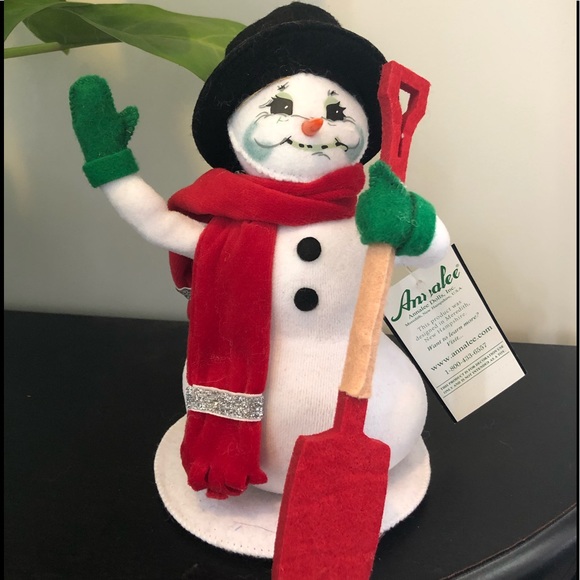 Annalee Snowman